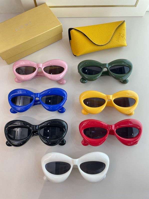 Picture of Loewe Sunglasses _SKUfw45522543fw